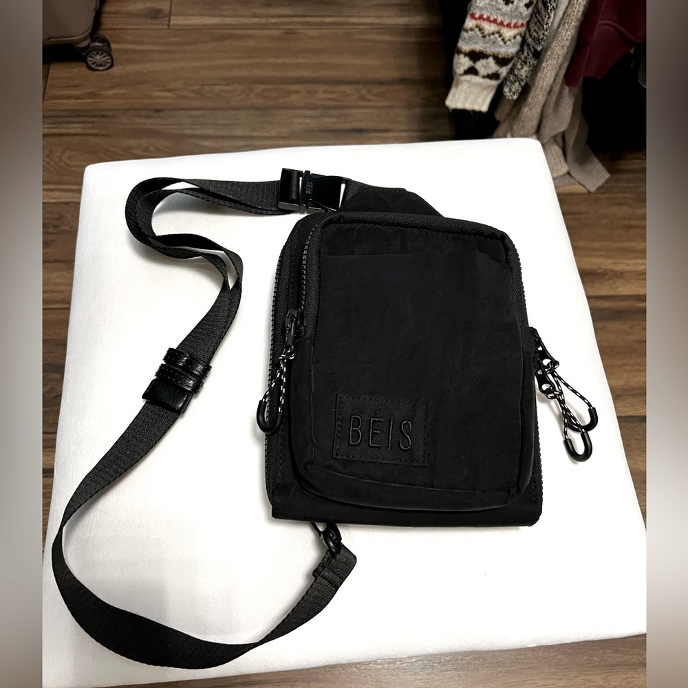 BEIS The Sport Sling - Black